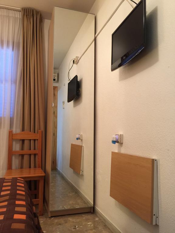 Hostal Juan De Austria II اغوادولس الغرفة الصورة
